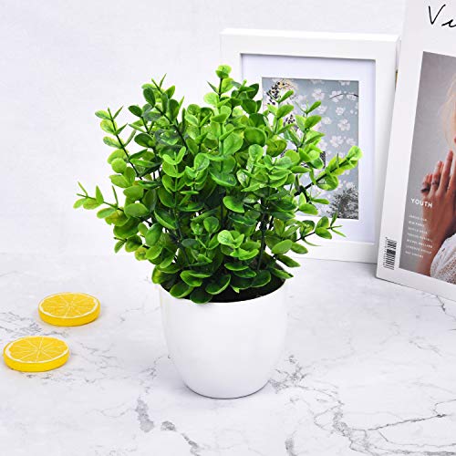 Sunm Boutique Eucalyptus Potted Plant, Mini Artificial Plants with 9 Branches Eucalyptus Leaves in Pots, Green Faux Potted Plants for Office Table Bathroom Greenery Room Home Decor