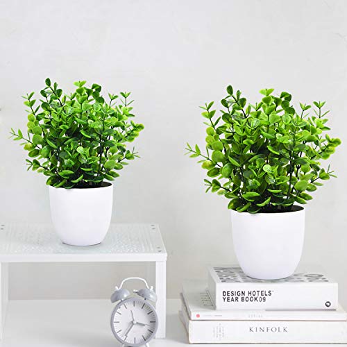 Sunm Boutique Eucalyptus Potted Plant, Mini Artificial Plants with 9 Branches Eucalyptus Leaves in Pots, Green Faux Potted Plants for Office Table Bathroom Greenery Room Home Decor